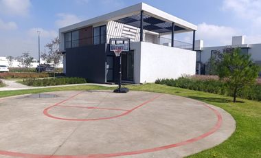 RENTA DE CASA NUEVA MODELO LIPPI AUREA