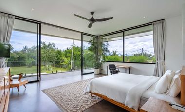 4-Bedroom Villa with Spacious Garden and Mount Agung Vista in Kaba-Kaba