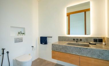 4-Bedroom Villa with Spacious Garden and Mount Agung Vista in Kaba-Kaba