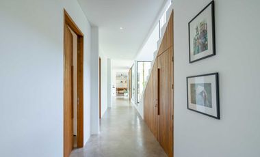4-Bedroom Villa with Spacious Garden and Mount Agung Vista in Kaba-Kaba