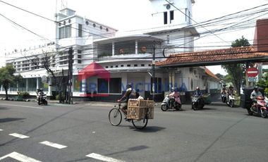 Dijual Ruang Usaha + Ruko + Rumah Tinggal di Payaman Nganjuk Pusat Kota dan Area Bisnis Cocok Untuk Segala Usaha Ex Pabrik Rokok