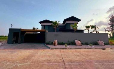 Jual Cepat Rumah Villa Konsep Japanese Mewah Dan Elegan Semi Furnish Siap Huni