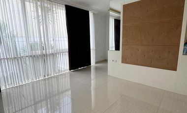 La Riz Ville Pakuwon Indah