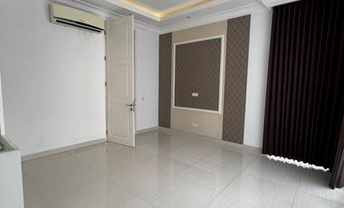 La Riz Ville Pakuwon Indah