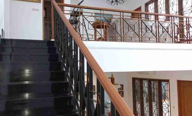 disewakan rumah aesthetic di villa regency Pakuwon indah Surabaya barat