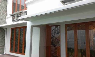 disewakan rumah aesthetic di villa regency Pakuwon indah Surabaya barat