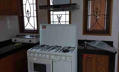 disewakan rumah aesthetic di villa regency Pakuwon indah Surabaya barat