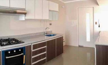 Alquiler en Primer Piso con áreas comunes piscina, sauna