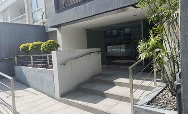 Alquiler en Primer Piso con áreas comunes piscina, sauna