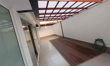 Alquiler en Primer Piso con áreas comunes piscina, sauna
