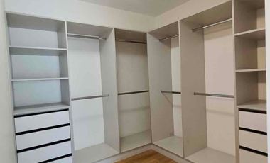 Alquiler en Primer Piso con áreas comunes piscina, sauna