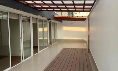 Alquiler en Primer Piso con áreas comunes piscina, sauna
