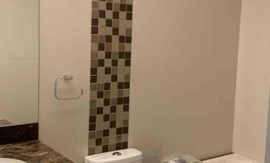 Alquiler en Primer Piso con áreas comunes piscina, sauna