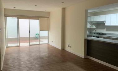 Alquiler en Primer Piso con áreas comunes piscina, sauna