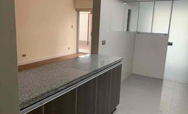 Alquiler en Primer Piso con áreas comunes piscina, sauna