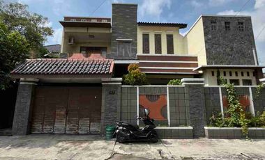 Rumah Mewah 2 Lantai Dijual di Karanganyar Solo