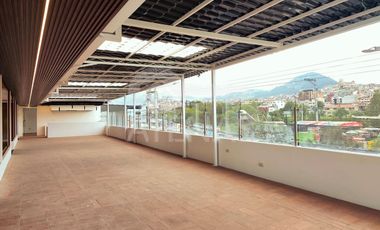 LOCAL EN SEGUNDO PISO, AZOGUES - HOSPITAL CATÓLICO