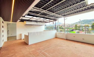 LOCAL EN SEGUNDO PISO, AZOGUES - HOSPITAL CATÓLICO