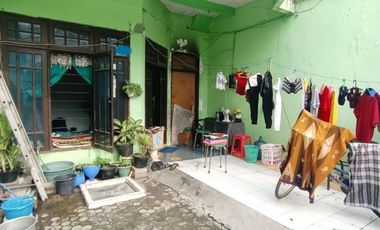 Turun harga BU Jual Rumah di Raya Kendal Sari Surabaya