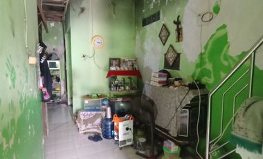 Turun harga BU Jual Rumah di Raya Kendal Sari Surabaya