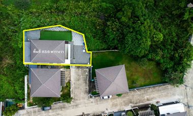 Corner Resort-Style Home – Patreeda Avenue 2, Sam Khok, Pathum Thani  Spacious single-detached–style twin home, fully extended and newly furnished.