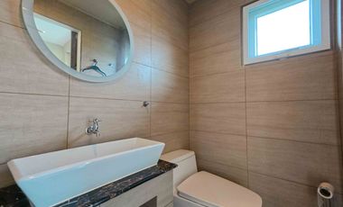 Corner Resort-Style Home – Patreeda Avenue 2, Sam Khok, Pathum Thani  Spacious single-detached–style twin home, fully extended and newly furnished.