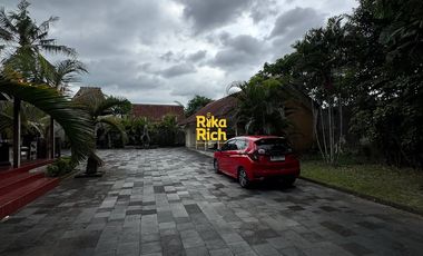 RUMAH LANGKA ETNIK JAVANESE STYLE LUAS SEMI FURNISHED SIAP PAKAI DI JOGJA UTARA AREA JALAN KALIURANG KM 10