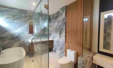 big house with swimming pool for sale in Vista Grande, Cebu