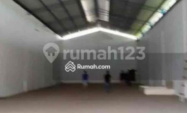 Disewa Gudang Bagus Tinggi Loading Dok di Komplek Pergudangan Daan Mogot Jakarta Barat Tangerang