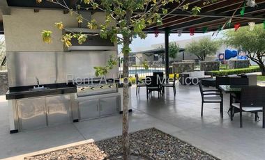 RENTA. El Mirador - Departamento en planta baja de 3 recámaras