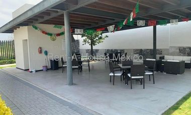 RENTA. El Mirador - Departamento en planta baja de 3 recámaras