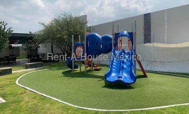 RENTA. El Mirador - Departamento en planta baja de 3 recámaras