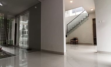 DIJUAL DISEWAKAN RUMAH BARU WISATA BUKIT MAS 430M2 GRAND PALAIS GABANNA SURABAYA BARAT