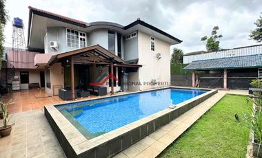 Rumah Dalam Town House Exclusive Dekat MRT Nawi