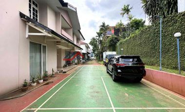 Rumah Dalam Town House Exclusive Dekat MRT Nawi