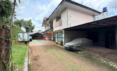 Rumah Dalam Town House Exclusive Dekat MRT Nawi