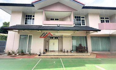 Rumah Dalam Town House Exclusive Dekat MRT Nawi