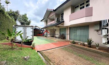 Rumah Dalam Town House Exclusive Dekat MRT Nawi