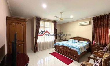 Rumah Dalam Town House Exclusive Dekat MRT Nawi