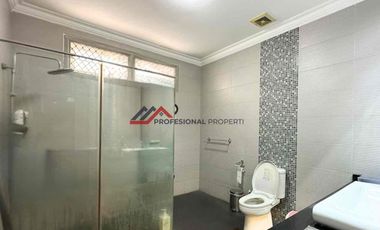 Rumah Dalam Town House Exclusive Dekat MRT Nawi