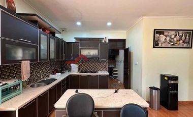 Rumah Dalam Town House Exclusive Dekat MRT Nawi