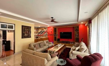 Rumah Dalam Town House Exclusive Dekat MRT Nawi