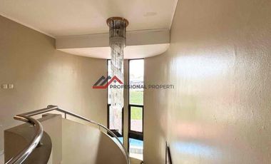 Rumah Dalam Town House Exclusive Dekat MRT Nawi