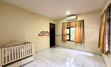 Rumah Dalam Town House Exclusive Dekat MRT Nawi