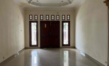 Disewakan Rumah Mewah jalan Hang jebat Kambang Iwak