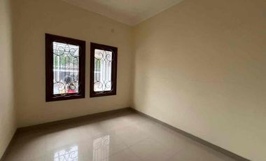 Disewakan Rumah Mewah jalan Hang jebat Kambang Iwak