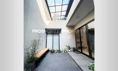 Fully Renovated and Furnished by Branded Furniture Elegant Home in Caelus Cluster, Greenwich Park BSD City – Prime Location Near Gading Serpong