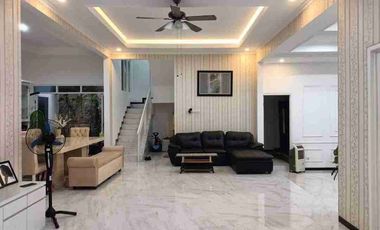 Waru Sidoarjo | Jual Rumah Hook Pojok Mewah Semi Furnished 370m² Deltasari Baru Indah Ngingas Juanda