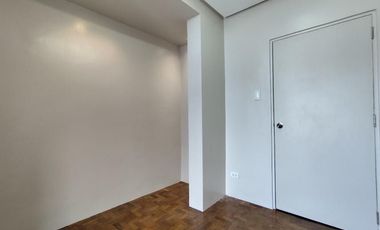 Good Deal Property in Makati: Spacious 4BR Loft in Kingswood Condominium for Sale