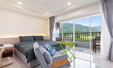 Modern Studio Condo with Lush Mountain View – Steps from Lamai Beach